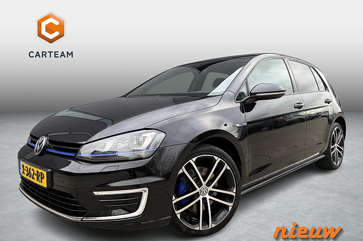 Volkswagen Golf 1.4 TSI GTE | Pano | Keyless | LED | Carplay